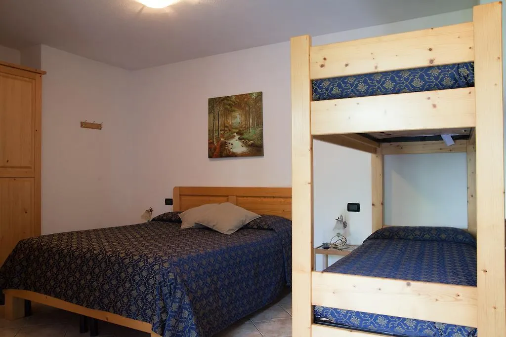 Alloggio per agriturismo Agriturismo Al Castagneto Villa Mazzo di Valtellina Italia